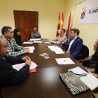 Reunión del consorcio del Ponfeblino, ayer en el Consejo. ANA F. BAREDO