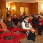 Medio centenar de vecinos del Casco Antiguo asistieron a la asamblea