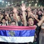Aficionados serbios celebran el quinto título mundial de Yugoslavia