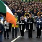 Marcha en Londonderry en memoria de los católicos muertos por las tropas británicas