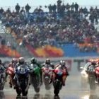 Los pilotos de Moto GP toman la salida en la carrera del Gran Premio de Turquía celebrada ayer