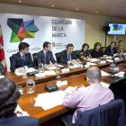 De Santiago-Juárez, preside la reunión con los representantes del Guardián de la Marca.