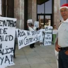 Los vecinos de Alija del Infantado reivindicaron ayer de nuevo su centro de salud para la comarca