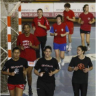 Jugadoras del Cleba entrenando con su club actual.