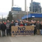 Los trabajadores de Unión Fenosa de La Robla se manifestaron en contra del convenio colectivo