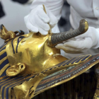 Imagen de la máscara de oro del faraón Tutankamón, en el Museo Egipcio de El Cairo.
