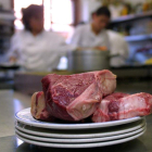 La investigación busca mejorar el engrasamiento de la carne.