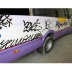 Aspecto del autobús, cuya reparación costará 4.363 euros.