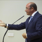 Pedro Antonio Sánchez, durante una rueda de prensa en Cartagena, el pasado 30 de marzo.