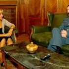 Isabel Carrasco y Miguel Castro Manterola, en un momento de la reunión de ayer