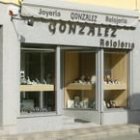 La joyería González, en la Avenida Villafranca, fue el establecimiento donde se realizó el robo