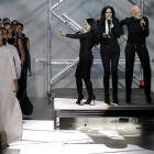 Alaska, Mario Vaquerizo y Bimba Bosé cierran el desfile de David Delfín.