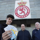 La fiebre culturalista que se vive en la ciudad con su equipo de fútbol sigue sumando número de socios. JESÚS F. SALVADORES