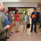 Reyero, con corbata, ayer con los agricultores.