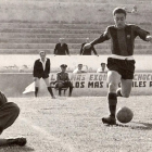 La leyenda Luis Suárez también se enfrentó a la Cultural. FC BARCELONA