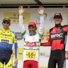 Purito junto a Contador y Van Garderen en el podio de la Volta.