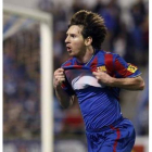 Lionel Messi, celebra su segundo gol, durante el partido disputado ayer.