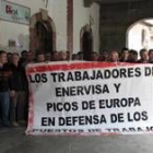Los trabajadores de Enervisa y Picos de Europa en una de las protestas realizadas hace unos días