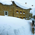 La nieve incomunicó pueblos enteros este invierno por lo que fueron cuantiosos los daños ocasionados en toda la provincia.