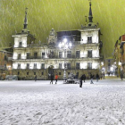 La Plaza Mayor de León durante la última nevada
