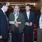 Herrera conversa con Méndez, Agustín Prieto y el alcalde de Burgos, Javier Lacalle.