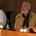 Tomás Néstor, Juan Pedro Aparicio y Celemín en la Casa de las Culturas de Bembibre.