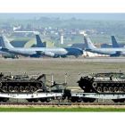 Aviones y tanques estadounidenses en la base militar de Incirlik, en Turquía.