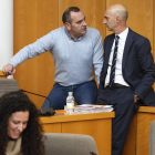 Dos de los concejales de Ciudadanos, en una sesión plenaria. JESÚS