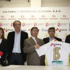 Natalia Rodríguez Picallo, Javier Chamorro, Domingo Cueto, Francisco Fernández y Carlos Feo, durante