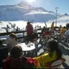 La estación de San Isidro se prepara para acoger hoy a miles de esquiadores