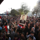 Imagen de un viaje organizado por el Gobierno que muestra a simpatizantes de Al Asad.
