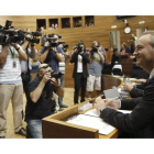 El president de la Generalitat, Alberto Fabra, al inicio de su segundo Debate de política general.