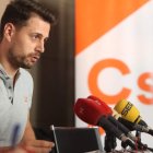 El concejal Andrés Pérez, ayer en la rueda de prensa que ofreció en Ponferrada. ANA F. BARREDO