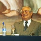 Eugenio de Nora no desveló la autoría de la obra Pueblo cautivo hasta 1997