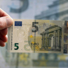El nuevo billete, que ya se emite en los bancos.