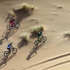 Imagen de un momento de la prueba ciclista de la Titan Desert.