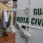 La Guardia Civil precintó la vivienda durante horas. RAMIRO