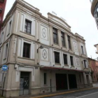 El antiguo teatro Gullón se recubrirá de piedra y cobre durante las obras de reforma.