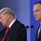 El presidente de Polonia, Andrzej Duda, con el presidente de EEUU Donald Trump  en el castillo de Varsovia el 6 de julio del 2017.
