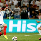 El inglés Rooney estuvo siempre muy vigilado por la defensa rusa. OLIVER WEIKEN