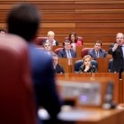 Juan Vicente Herrera y Luis Tudanca ayer, en el pleno de las Cortes