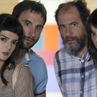 Clara Lago, Dani Rovira, Karra Elejalde y Belén Cuesta, en un fotograma de 'Ocho apellidos catalanes', producida por Mediaset.