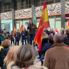 Pablo Calvo Liste, en la convocatoria a las puertas del Ayuntamiento de León. DL