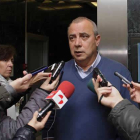 Asistentes a la I Jornadas Socialistas leoneses. Participa José Giménez, miembro de la Federación Socialista Leonesa