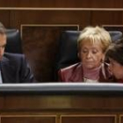 Zapatero, De la Vega y Magdalena Álvarez, ayer en el Congreso