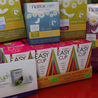 Copas menstruales y compresas ecológicas son dos de los productos alternativos que ofrece El Hada Verde, en Villaobispo.