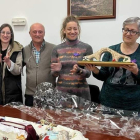 La presidenta de la asociación recogió el galardón. DL