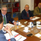 Amilivia, Costales, Estella y Demetrio Madrid, en la reunión.