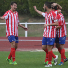 Los jugadores rojiblancos celebran uno de sus goles. L. DE LA MATA