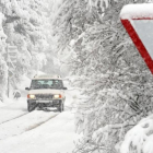 La precaución es el mejor consejo para circular por la carretera en caso de nieve o hielo.